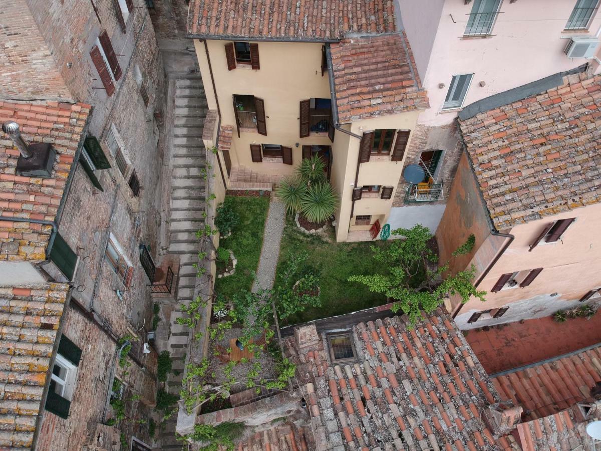 Umbrian Concierge - La Casa Dei Pellari Hotel Perugia Eksteriør billede